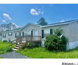 1180 Wind Dr, Fordoche, LA 70732