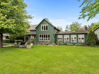 1350 Memorial Dr, Sturgeon Bay, WI 54235