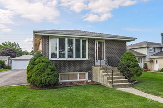 7523 W 83rd St, Bridgeview, IL 60455