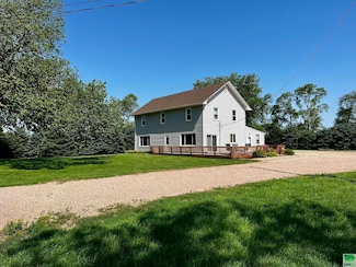 47144 324th St, Elk Point, SD 57025