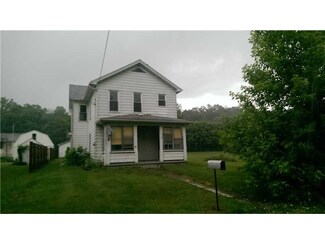 154 Canal St, Wampum, PA 16157
