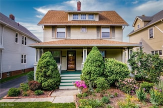 17426 Woodford Ave, Lakewood, OH 44107