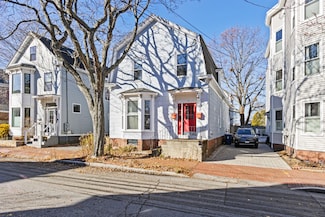 71 Melbourne St, Portland, ME 04101