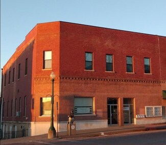 102 E Market St, Mount Carroll, IL 61053