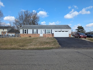 1922 Reddington Rd, Newark, OH 43055