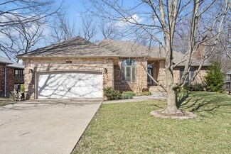 3771 W Rosebrier St, Springfield, MO 65807
