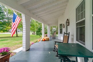 108 Church St, Dorset, VT 05251