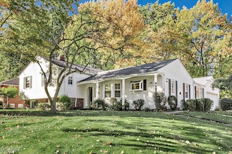 950 Colony Dr, Cleveland, OH 44143