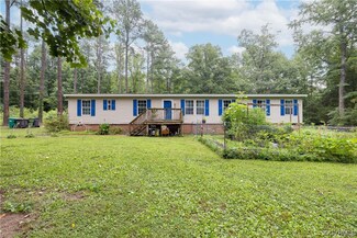 790 Grapevine Rd, Sandston, VA 23150
