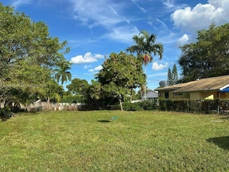 405 SW 4th Terrace, Hallandale Beach, FL 33009