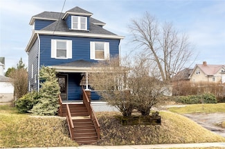 910 Harrison St, New Castle, PA 16101