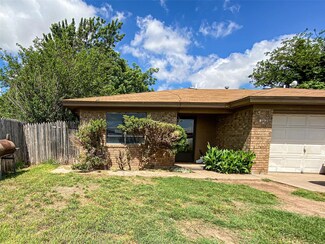 817 N Heights St, Winters, TX 79567