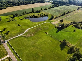 12298 Chamberlain Rd, Aurora, OH 44202