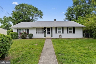 6917 Jarrett Ave, Oxon Hill, MD 20745