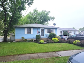122 Walnut Ave, Pompton Lakes, NJ 07442