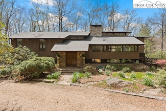 507 Bear Creek Rd, Linville, NC 28646