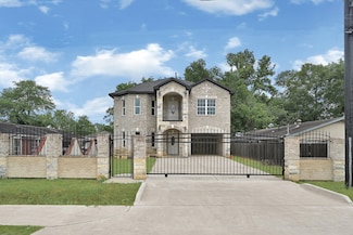 8107 Richland Dr, Houston, TX 77028