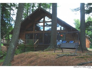 103 Goodsell Rd, Old Forge, NY 13420
