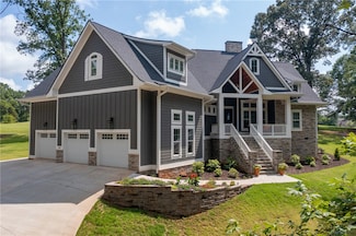 1819 Cross Creek Dr, Seneca, SC 29678