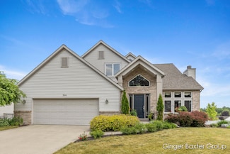 304 Glencarin Dr NE, Rockford, MI 49341