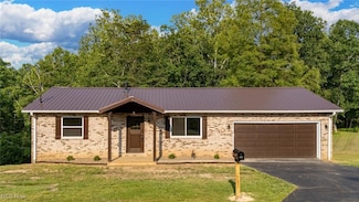 194 Marie St, Parkersburg, WV 26104