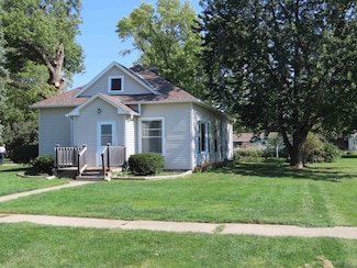 444 N 11th St, David City, NE 68632