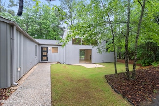 916 Rays Bridge Rd, Whispering Pines, NC 28327