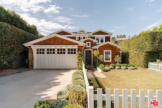 685 San Lorenzo St, Santa Monica, CA 90402