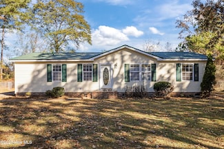 1853 Manning Rd, Greenville, NC 27858