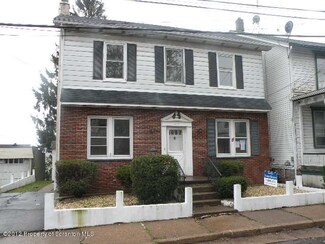 418 W Green St, Hazleton, PA 18201