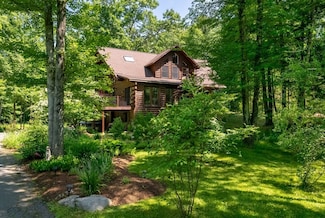 809 Park Hill Rd, Florence, MA 01062