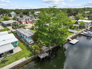 5266 Palisade Dr, Weeki Wachee, FL 34607
