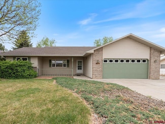 1672 Sneffels St, Montrose, CO 81401