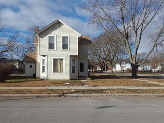 602 Cherry St, Janesville, WI 53548