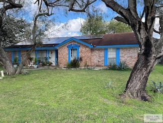 205 E 7th St, Los Fresnos, TX 78566