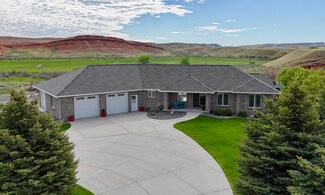 158 S Chugwater Dr, Cody, WY 82414