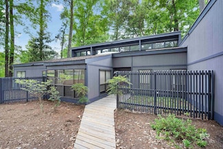 6 Pirates Ln, Spanish Fort, AL 36527