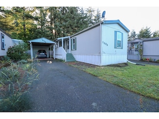1425 Ventana Ct, Coos Bay, OR 97420