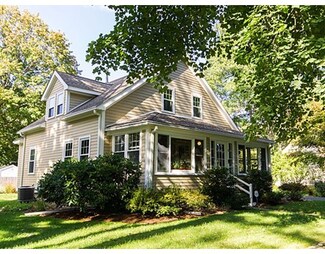 73 Wallace St, Newton Highlands, MA 02461