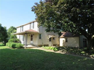 7717 Rochester Rd, Gasport, NY 14067