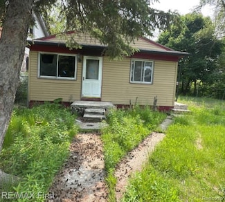 19326 Andover St, Highland Park, MI 48203