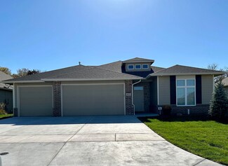 6273 E Central Park Ct, Bel Aire, KS 67220