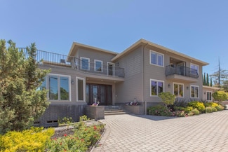 436 Summit Dr, Emerald Hills, CA 94062