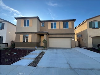 19557 Hanging Rock Rd, Lake Elsinore, CA 92532