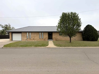 315 N Colorado, Laverne, OK 73848