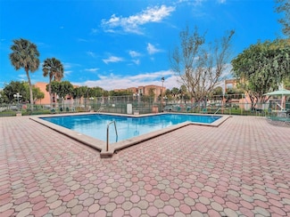 9420 W Flagler St Unit 312, Miami, FL 33174