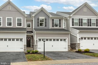 2 Woods Dr, Wormleysburg, PA 17011