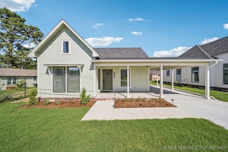 210 S Bluff St Unit A, Catoosa, OK 74015