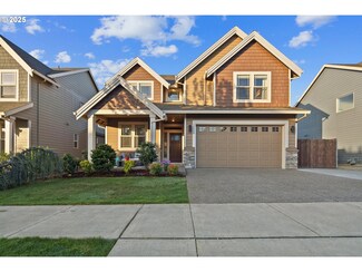 12449 Shenandoah Dr, Oregon City, OR 97045