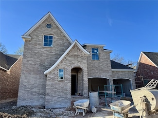114 N Hawkstone Dr, Fayetteville, AR 72704